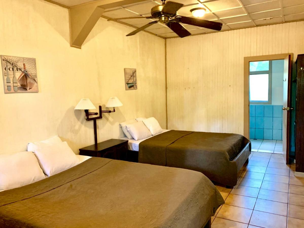 Lapalapa Beachfront Hotel Puerto Viejo de Talamanca Bagian luar foto